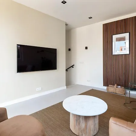 The Modern Burrow * Zandvoort