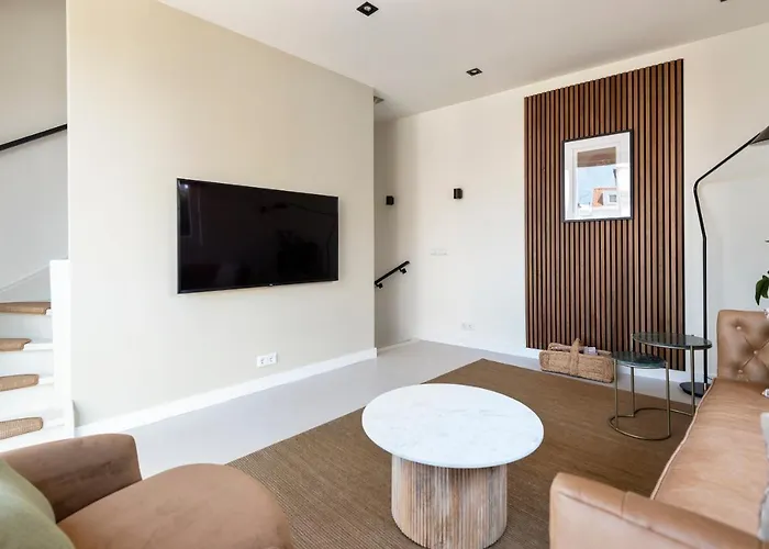 The Modern Burrow * 잔드보르트