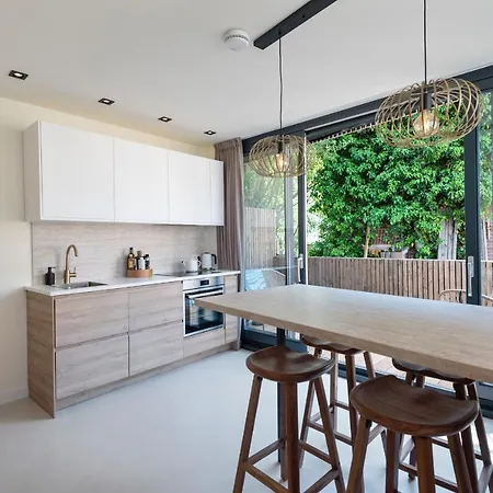 Semesterbostad The Modern Burrow Zandvoort